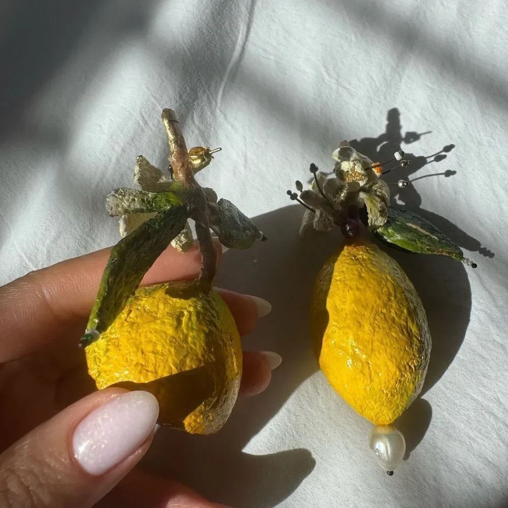 Statement Lemon earring - Picture 6 of 7